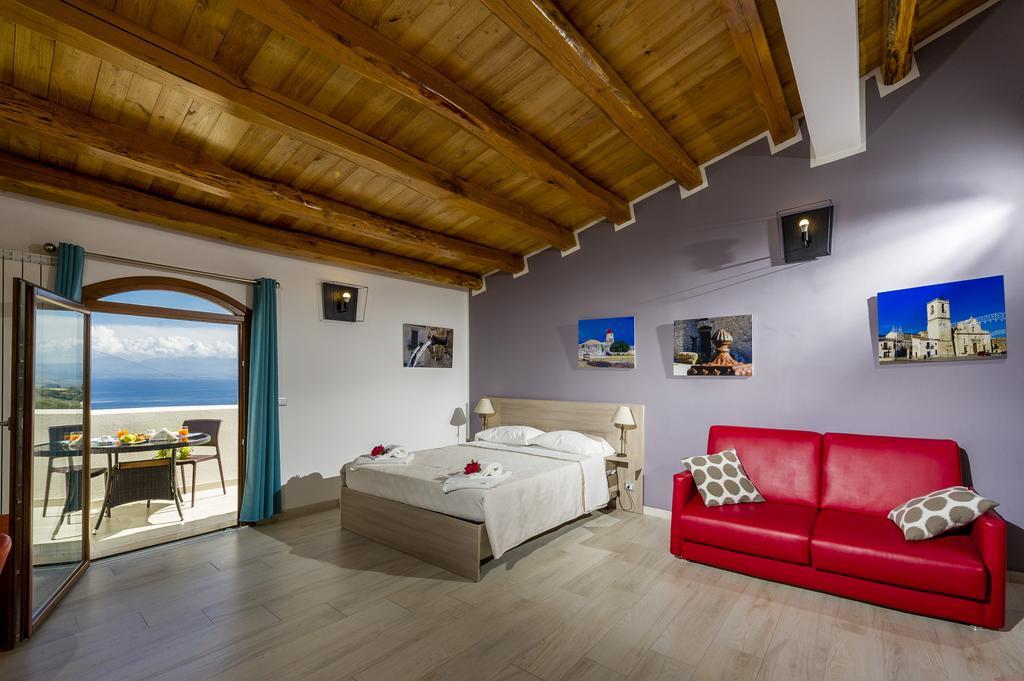 Villa Delle Anfore Скопелло Номер фото