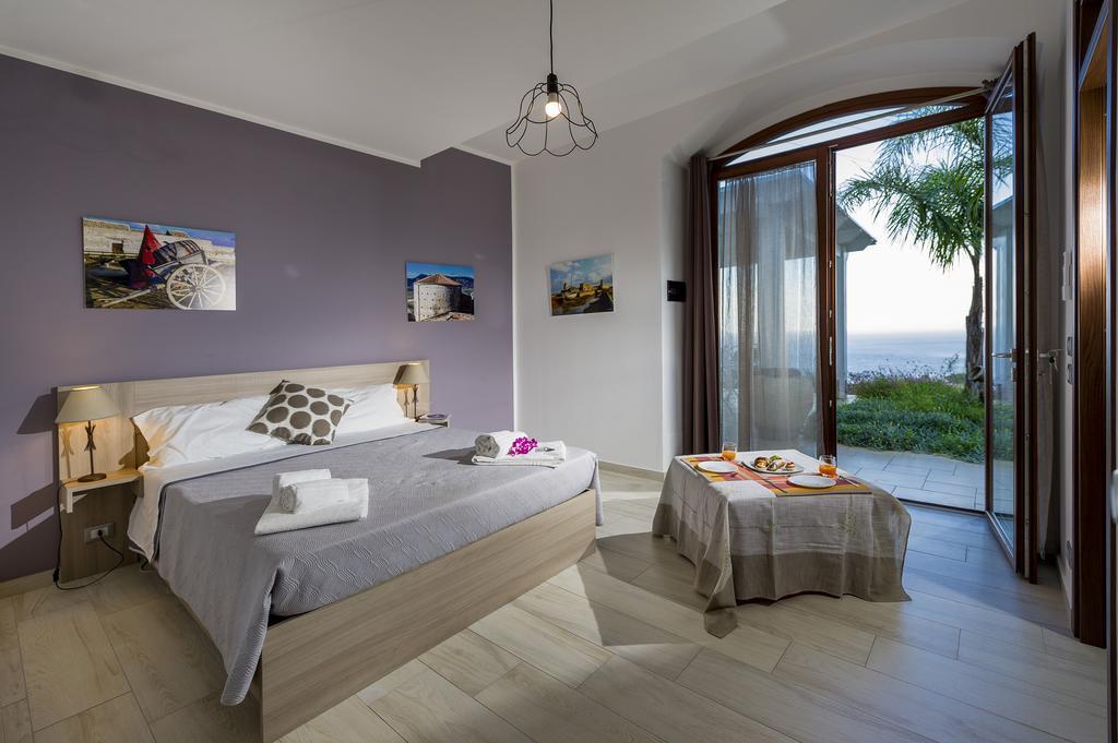 Villa Delle Anfore Скопелло Номер фото
